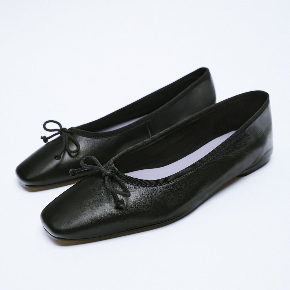 Zara Size 7.5 Black Leather Ballet Flats With Bow